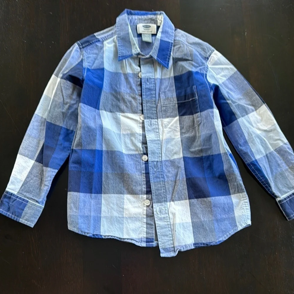 Old Navy Blue and White Checkered Button Down Shirt